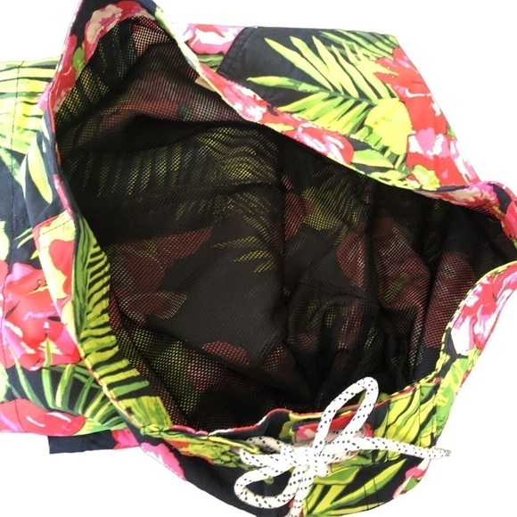 J. Crew Mens 9" Stretch Eco Board Short Sz. 33” Hibiscus Floral Print - Picture 6 of 7